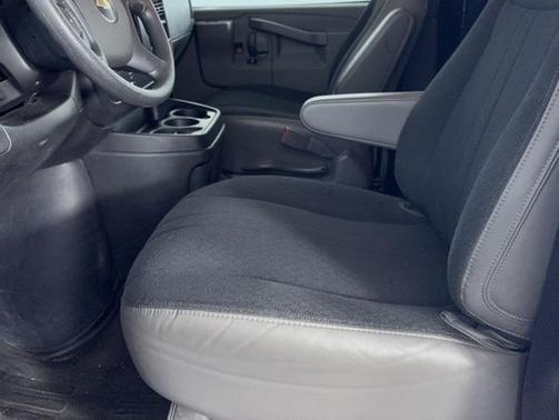 2023 Chevrolet Express 2500 RWD 2500 Regular Wheelbase WT