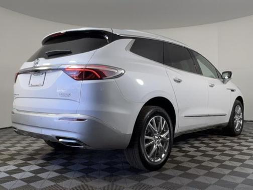 2023 Buick Enclave Essence AWD