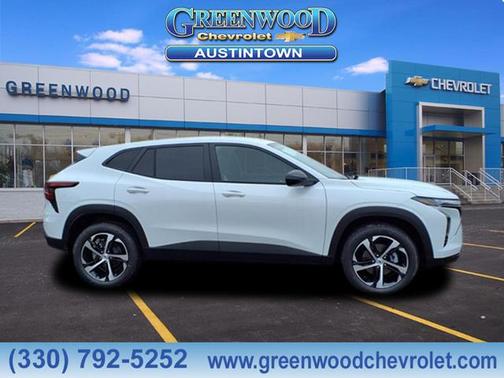 Summit White 2026 Chevrolet Trax FWD 1RS