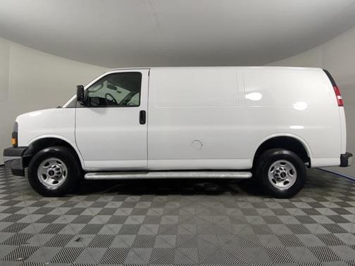 2023 GMC Savana 2500 Work Van