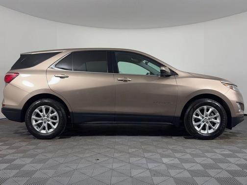 Sandy Ridge Metallic 2019 Chevrolet Equinox 1LT