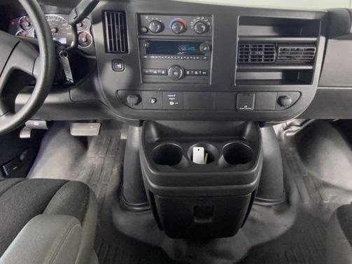 2023 GMC Savana 2500 Work Van