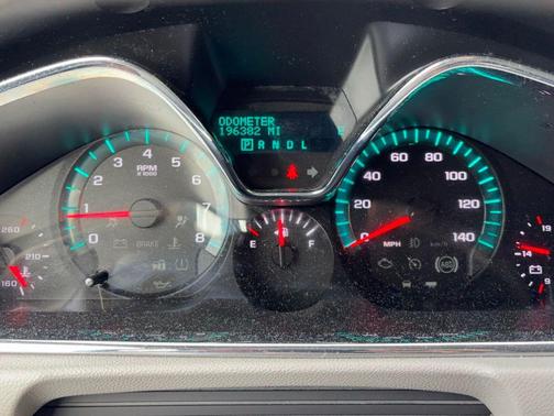 Silver Ice Metallic 2015 Chevrolet Traverse LS