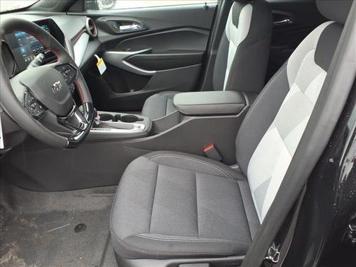 Mosaic Black Metallic 2026 Chevrolet Trax FWD 1RS