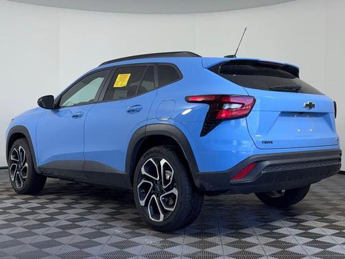 Fountain Blue 2024 Chevrolet Trax FWD 2RS