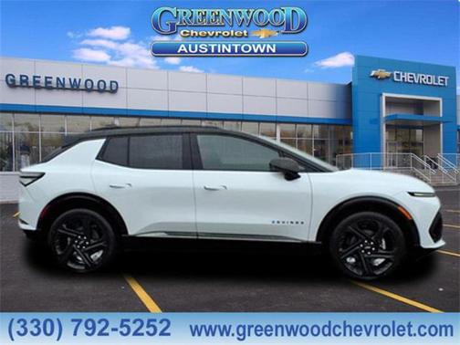 Polar White Tricoat 2026 Chevrolet Equinox EV RS