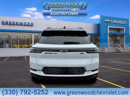 Polar White Tricoat 2026 Chevrolet Equinox EV RS