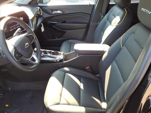 Mosaic Black Metallic 2026 Chevrolet Trax FWD ACTIV