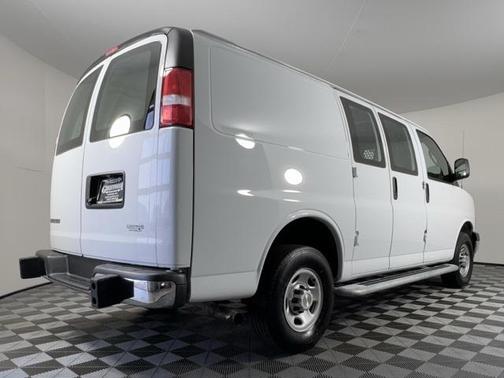 2024 Chevrolet Express 2500 RWD 2500 Regular Wheelbase WT