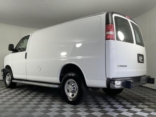 2023 Chevrolet Express 2500 RWD 2500 Regular Wheelbase WT