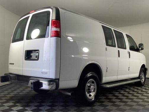 2023 Chevrolet Express 2500 RWD 2500 Regular Wheelbase WT