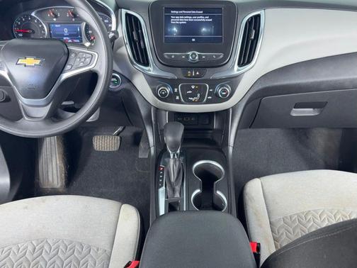 Blue Glow Metallic 2023 Chevrolet Equinox LS