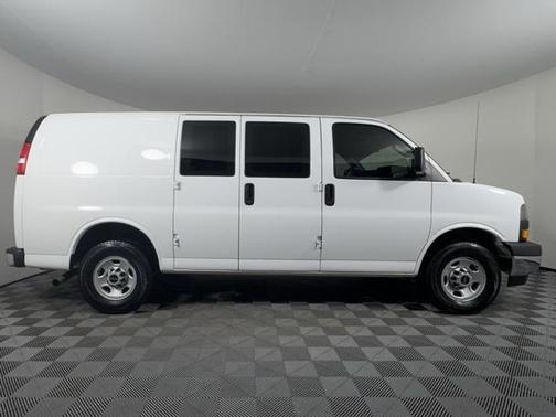 2021 GMC Savana 2500 Work Van