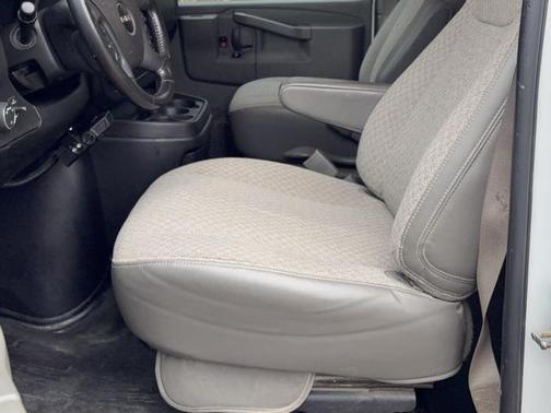 2021 GMC Savana 2500 Work Van