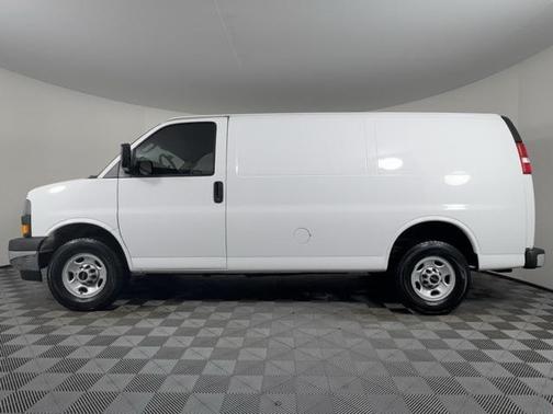 2021 GMC Savana 2500 Work Van