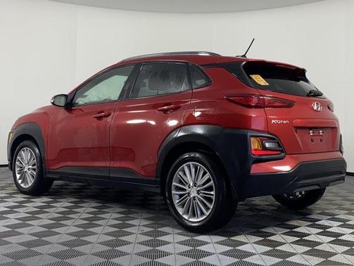 2021 Hyundai KONA SEL