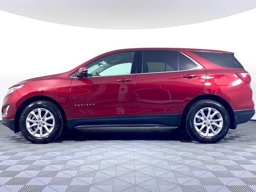Photo 2 of 32 of 2019 Chevrolet Equinox 2LT