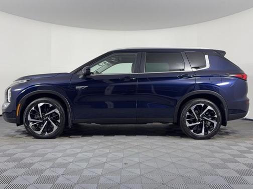 2023 Mitsubishi Outlander PHEV SE S-AWC