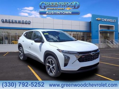 Summit White 2026 Chevrolet Trax FWD 1RS