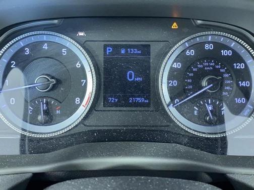 2022 Hyundai SONATA SE