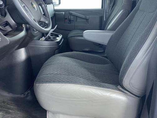 2022 Chevrolet Express 2500 RWD 2500 Regular Wheelbase WT