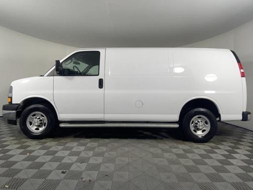 2022 Chevrolet Express 2500 RWD 2500 Regular Wheelbase WT