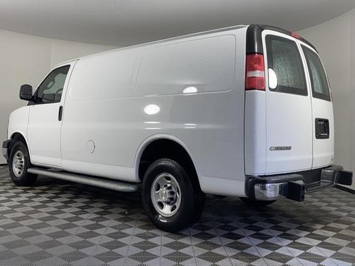 2022 Chevrolet Express 2500 RWD 2500 Regular Wheelbase WT