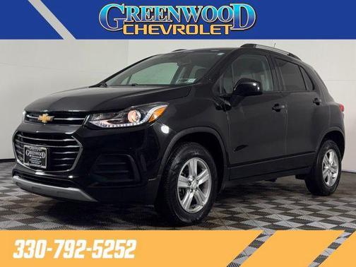 Mosaic Black Metallic 2022 Chevrolet Trax LT