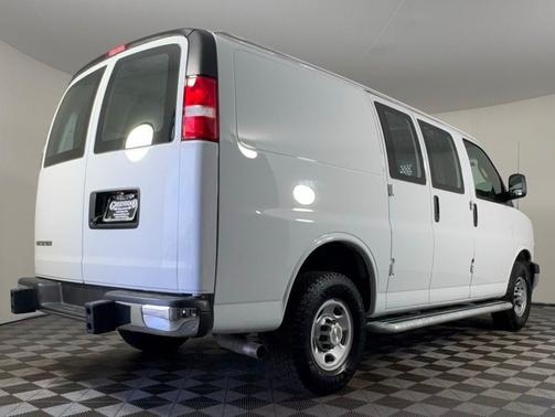 2024 Chevrolet Express 2500 Work Van