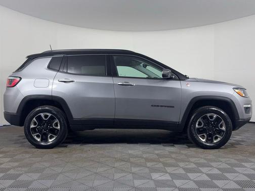 Billet Silver Metallic Clearcoat 2018 Jeep Compass Trailhawk