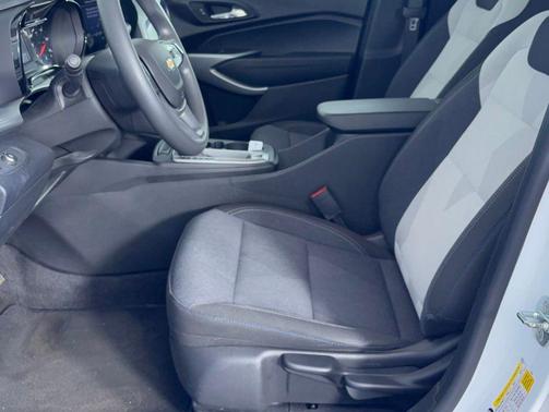 Summit White 2024 Chevrolet Trax LS