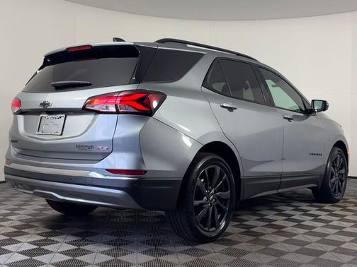 Sterling Gray Metallic 2023 Chevrolet Equinox FWD RS