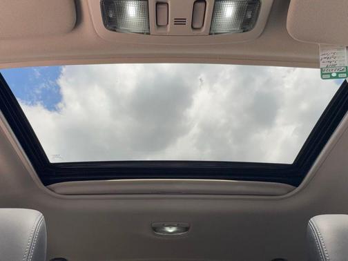 Ice Silver Metallic 2019 Subaru Outback 2.5i Limited