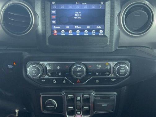 Black Clearcoat 2020 Jeep Gladiator Sport S