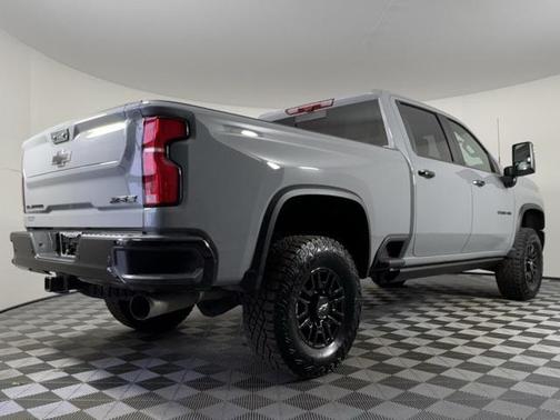 2025 Chevrolet Silverado 2500 4WD Crew Cab Standard Bed ZR2