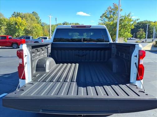 Summit White 2026 Chevrolet Silverado 1500 RST