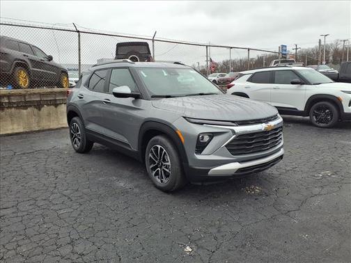 Sterling Gray Metallic 2026 Chevrolet Trailblazer LT