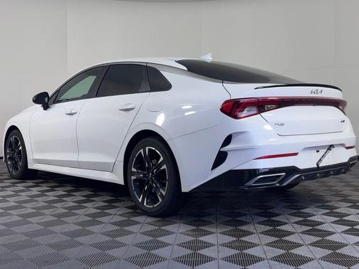 Glacial White Pearl 2022 Kia K5 GT-Line