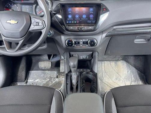 Mosaic Black Metallic 2023 Chevrolet Trailblazer LT