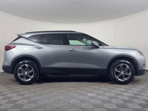 Sterling Gray Metallic 2023 Chevrolet Blazer 2LT