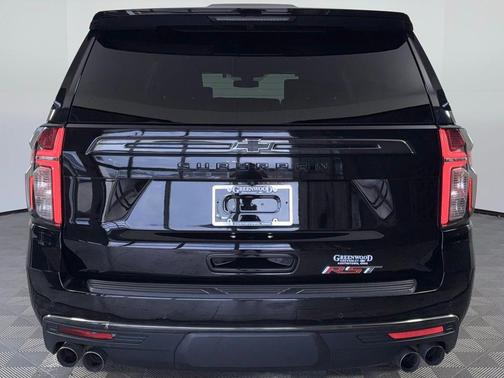 Black 2022 Chevrolet Suburban RST