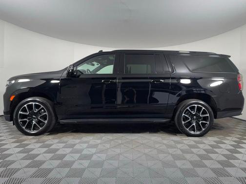 Black 2022 Chevrolet Suburban RST