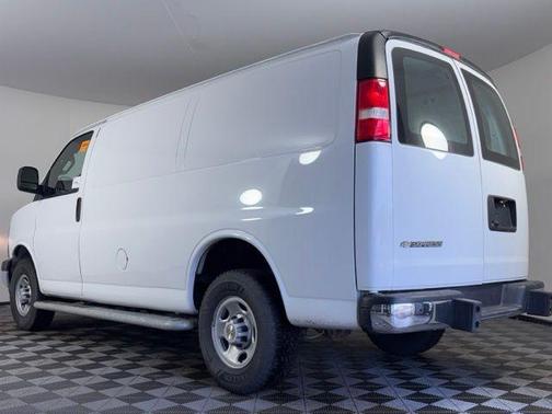 2024 Chevrolet Express 2500 Work Van