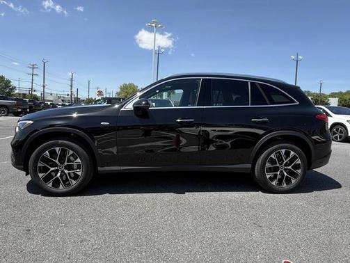 2025 Mercedes-Benz GLC 350e Base