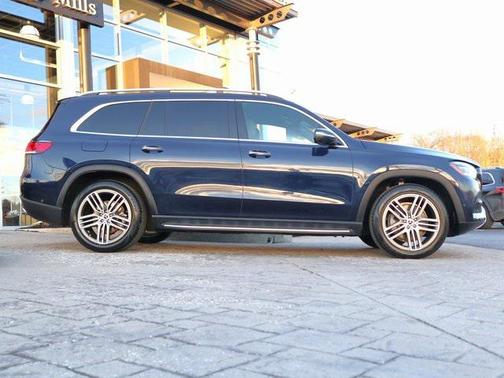 2022 Mercedes-Benz GLS 450 4MATIC