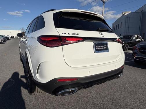 2026 Mercedes-Benz GLC 300 4MATIC