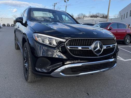 2026 Mercedes-Benz GLC 300 4MATIC