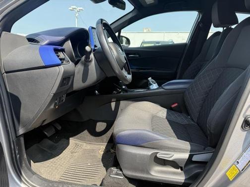 2020 Toyota C-HR XLE