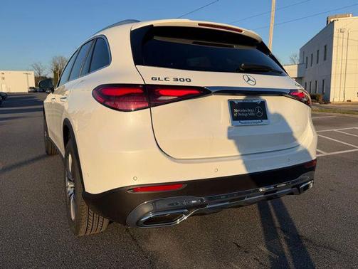 Moonlight White 2026 Mercedes-Benz GLC 300 4MATIC