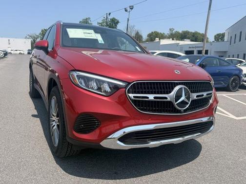 2025 Mercedes-Benz GLC 300 4MATIC
